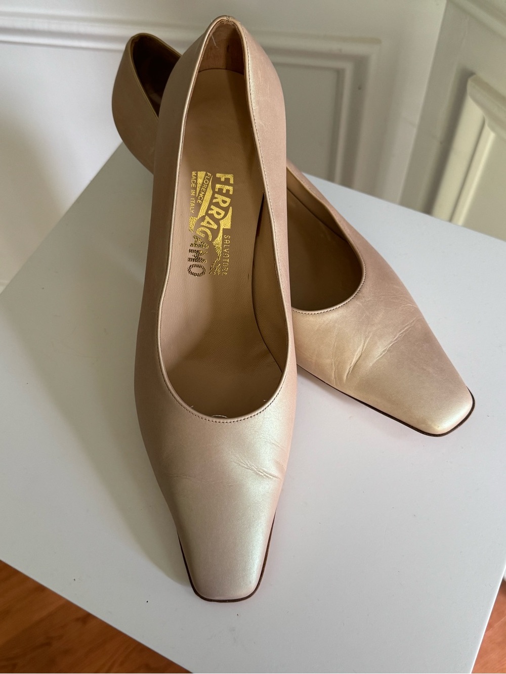 Salvatore Ferragamo Champagne Beige Pumps with Gold Logo Hardware Size 40 / 10 B